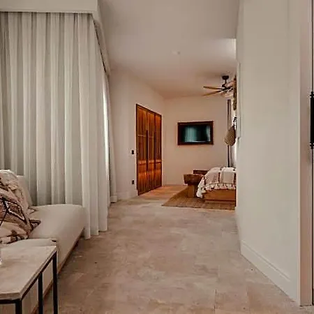 6 By Zula Hotell